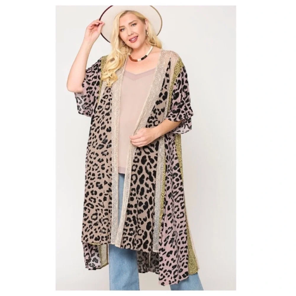 NEW Print & Lace Mixed Maxi Kimono Sizes XL & 1X Available - Picture 2 of 6